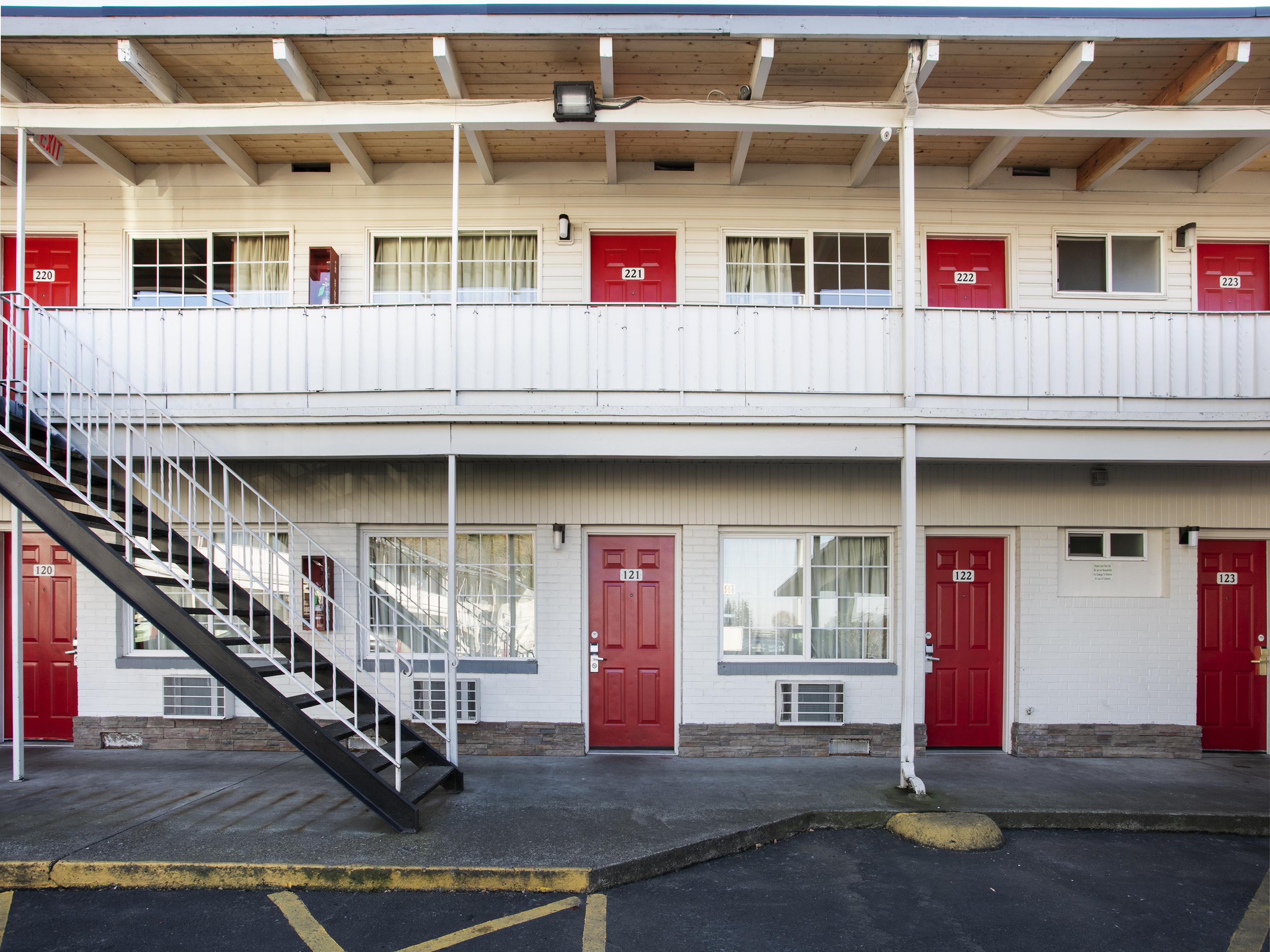 Oyo Hotel Kalama Exterior photo